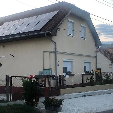 Edit Vendégház Balatonszentgyörgy Balatonszentgyorgy Esterno foto